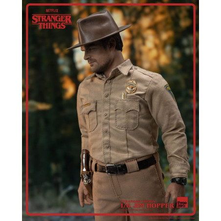 Stranger Things Action Figure 1/6 Jim Hopper (Season 1) 32 cm