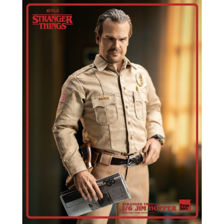 Stranger Things Action Figure 1/6 Jim Hopper (Season 1) 32 cm