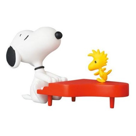 PiXELATOY - Pianist Snoopy. Peanuts UDF Serie 13. Medicom